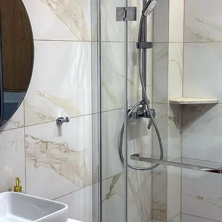 Nowopowstale Premium A10 I A11 I A12 Z Klimatyzacja I Parkingiem Podziemnym - Mountain & River - Izby Podhalanskie - Ogolnodostepna Sauna I Jacuzzi W Cenie Lägenhet